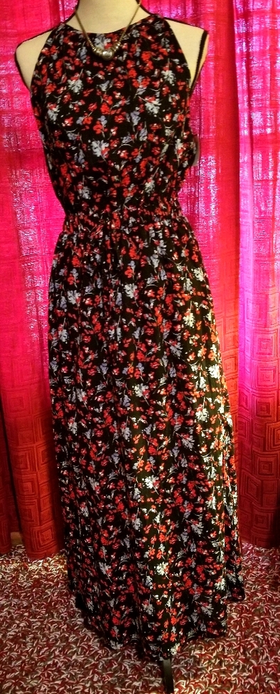 Ladies Girls NWT Spaghetti Strap Maxi Length Dress